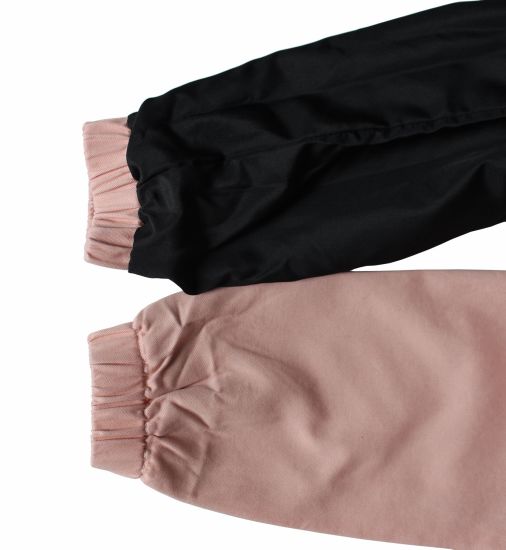 子供用の純色ピンクのパッド入りフード付きコート