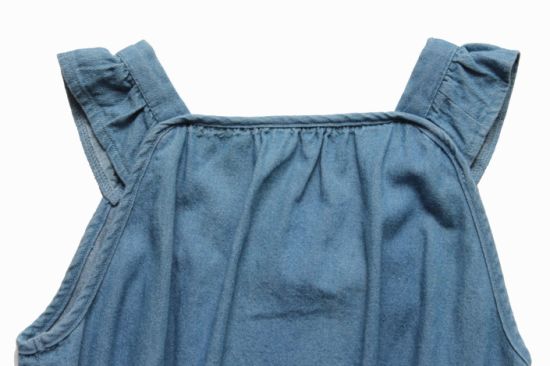 女の子の夏の子供服用の綿100％製ジャンプスーツ